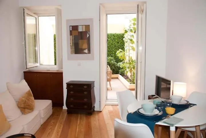 Guestready - Charming Stay With A Garden Lisboa